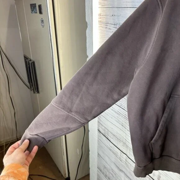 Oner Active Classic Oversized Hoodie in Deep Taupe - Size Medium - Picture 5 of 13